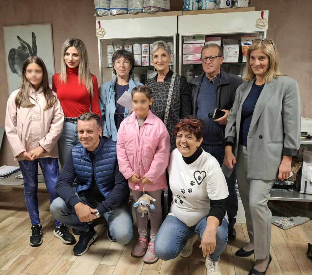 Πολιτισμός και Αλληλεγγύη: Οι ΣυνΩΔΗπόροι Στηρίζουν τα Ζώα της Πόλης!